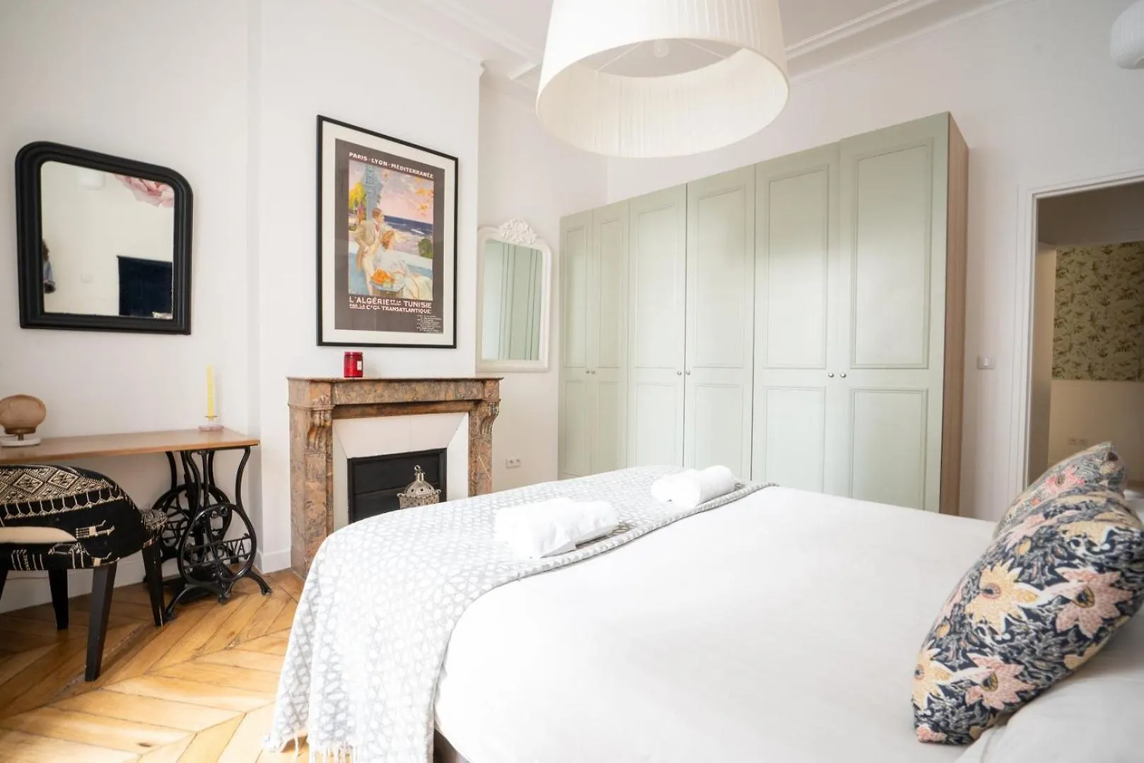 Guestready - A Classic Touch Of Parisian Glamour * Paryż